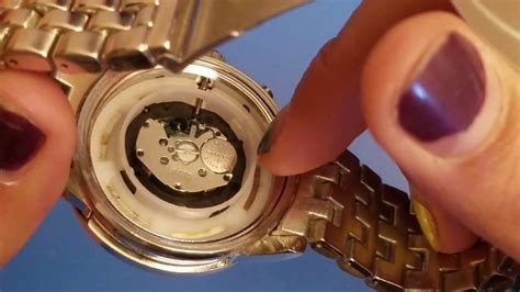 mike kors watch battery replacement